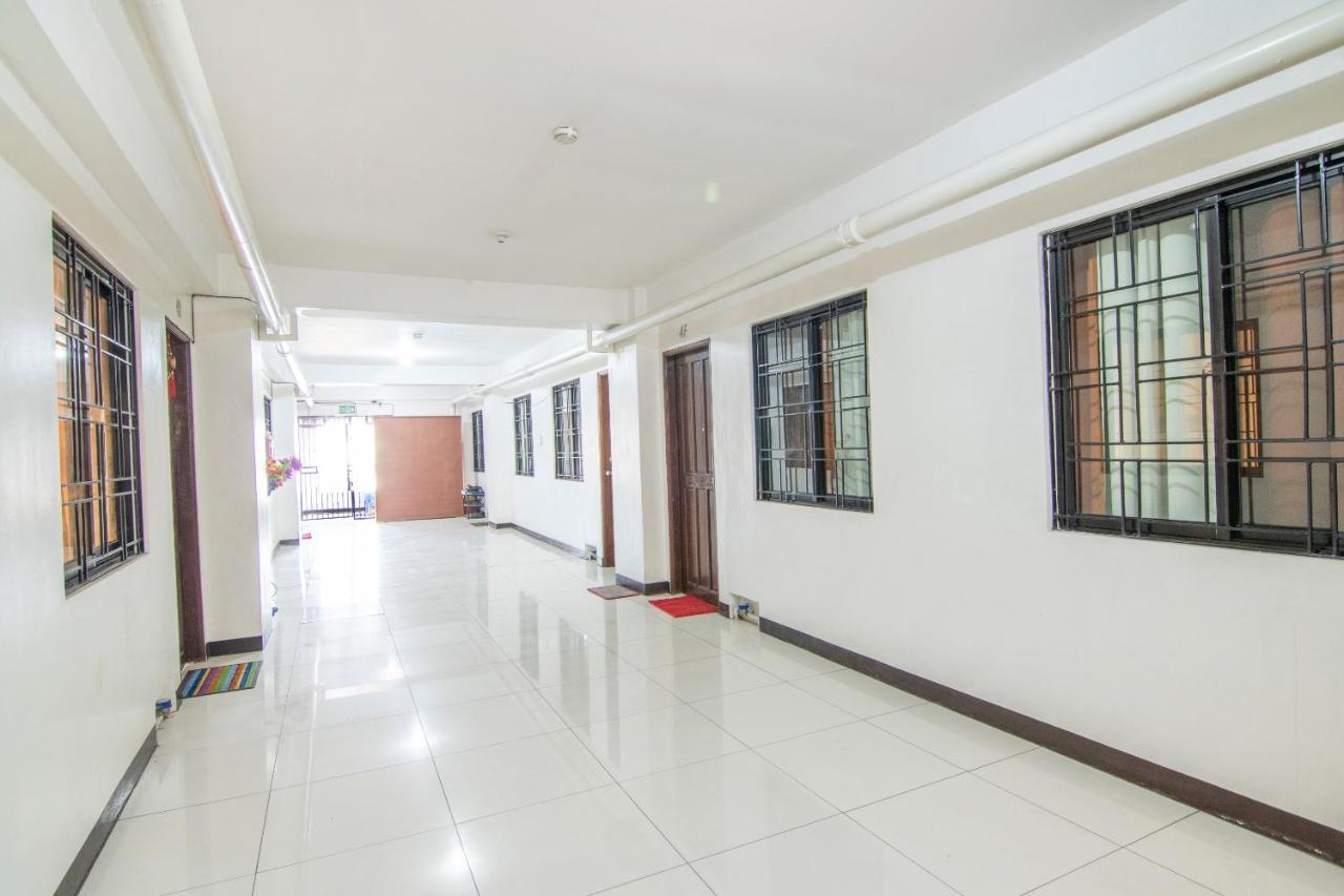 Oyo 578 Red Velvet Suites Manila Luaran gambar